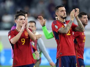 Spanyol Memang Menang, tapi Ada yang Kurang... Spanyol Memang Menang, tapi Ada yang Kurang...