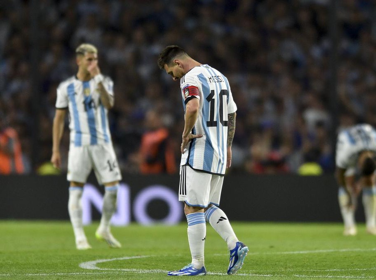 Argentina menyerah 0-2 dari Uruguay di Kualifikasi Piala Dunia 2026 Zona Conmebol. (Foto: Gustavo Garello/AP)