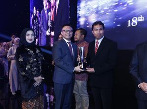 Unhas Makassar Terima Anugerah Emas SNI Award 2023 dari BSN