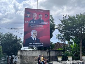 Tak Ada Foto Jokowi di Baliho Ganjar-Mahfud, PDIP NTB Bilang Begini