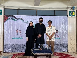 Reza Gladys dan Suami Gelar Doa Bersama untuk Palestina