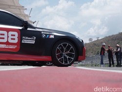 Pertamina Ajak Pembeli Loyal Pertamax Turbo Geber BMW di Sirkuit Mandalika