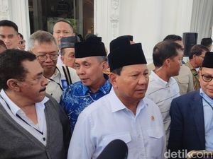 2 Super Tucano Jatuh, Prabowo: Latihan Itu Realistis Tapi Mengandung Bahaya 2 Super Tucano Jatuh, Prabowo: Latihan Itu Realistis Tapi Mengandung Bahaya