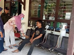 Tolong Lur! Pemuda Ini Viral Ditemukan Linglung di Kotabaru Jogja Tolong Lur! Pemuda Ini Viral Ditemukan Linglung di Kotabaru Jogja