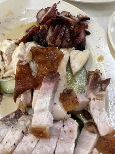 Kacau! Kedai Kaki Lima Ini Tipu Pelanggan dengan Gambar Menu