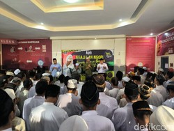 Ratusan Napi Rutan Gresik Ngaji lan Ngopi Bareng Habib Muhammad