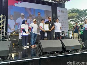 CT Arsa Charity Fun Run 2023 Cetak Rekor MURI! CT Arsa Charity Fun Run 2023 Cetak Rekor MURI!
