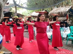 Cara Warga Wates Majalengka Memuliakan Tanah Melalui Tari Nincak Bumi