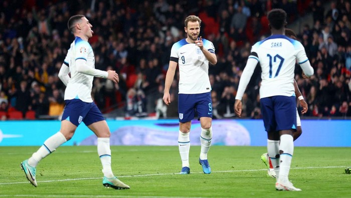Soccer Football - UEFA Euro 2024 Qualifier - Group C - England v Malta - Wembley Stadium, London, Britain - November 17, 2023 Englands Harry Kane celebrates scoring their second goal REUTERS/Carl Recine