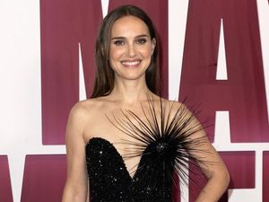 Natalie Portman Dikabarkan Resmi Cerai dari Benjamin Millepied