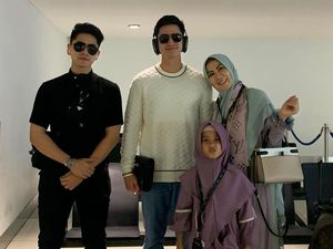 Sedih dan Kesal Venna Melinda saat Anak Kedua Dibully Oknum Guru Sedih dan Kesal Venna Melinda saat Anak Kedua Dibully Oknum Guru