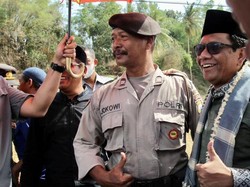 Cerita Mahfud Bertemu dan Foto Bareng Jokowi saat Nyekar di Pamekasan