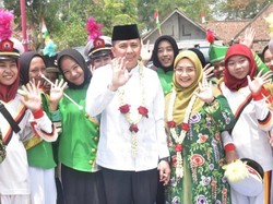 Agus Fatoni Ingatkan ASN Sumsel Jangan Foto Berpose Jari