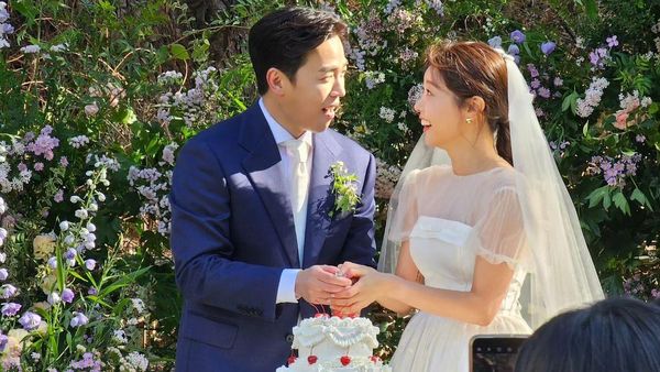 Foto-foto Pernikahan Sojin Girls Day dan Aktor Lee Dong Ha