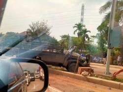 Adu Banteng L300 Vs Colt Diesel di Jalinsum Palindra, 1 Sopir Tewas