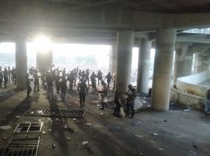 Bus Deltras FC Sempat Tertahan Saat Ricuh Usai Laga Lawan Gresik United