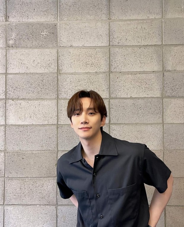 Lee Junho juga bisa 2 bahasa/ foto: Instagram/ @le2jh Lee Junho