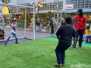 Pesta Bola Surabaya Semarakkan Jalan Tunjungan