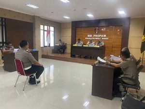 Oknum Anggota Polda Sulbar Nyambi Jadi Calo Penerimaan Polri Kena PTDH