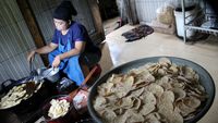 Potret Siasat Perajin Keripik Tempe di Tengah Mahalnya Harga Kedelai