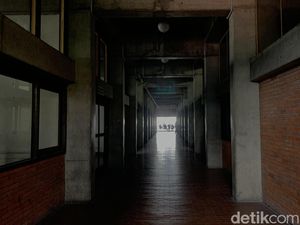 Simbol Kejujuran dan Keabadian Bangunan Universitas HKBP Nommensen Simbol Kejujuran dan Keabadian Bangunan Universitas HKBP Nommensen