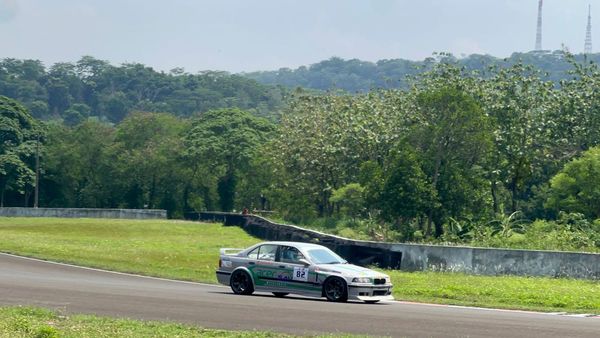 Tim Balap SAV Acer Motorsport Sabet Juara Umum ETCC