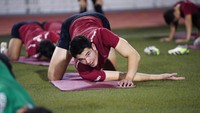 Para pemain Timnas Indonesia memulai latihan dengan sesi pemulihan kondisi. Sebelumnya, Skuad Garuda menelan kekalahan 1-5 di kandang Irak. Foto: Dok. PSSI
