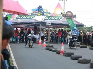 Ratusan Pembalap Adu Kencang di Banyuwangi Drag Bike 2023