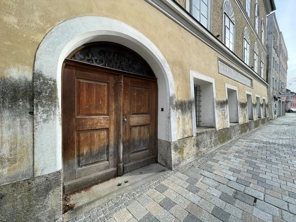 Cegah Pemuja Nazi, Rumah Kelahiran Adolf Hitler Diubah Jadi Kantor Polisi