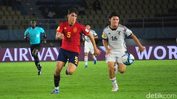 Pau Cubarsi Dulu Main di Solo, Kini Pemain Muda Terbaik Piala Dunia