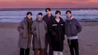 8 Foto Geng Artis Korea Paling Eksis, V BTS Hingga Lisa BLACKPINK