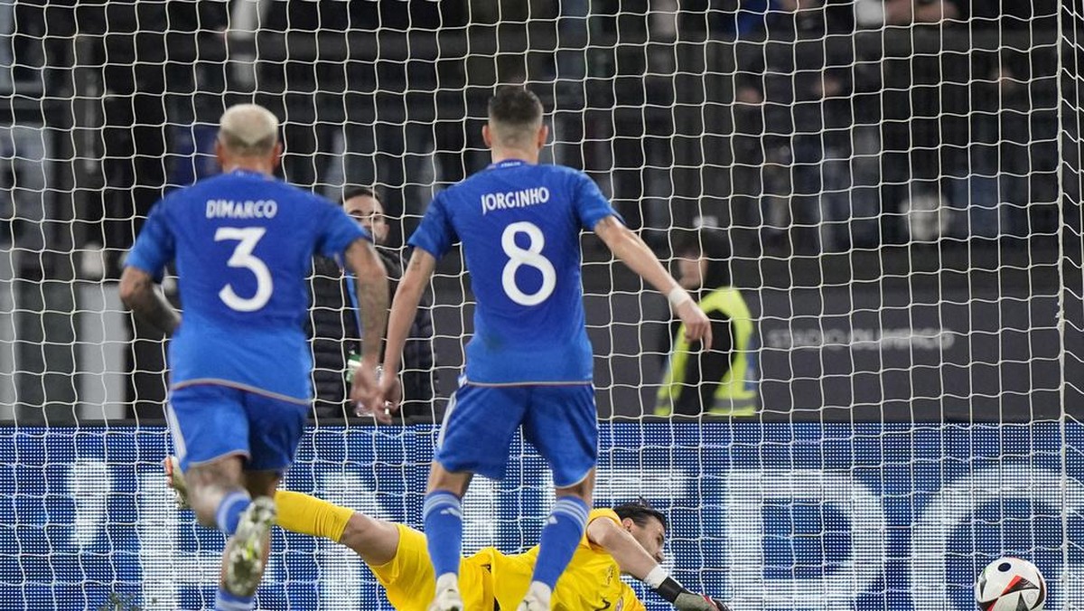 Jorginho tidak lagi jadi eksekutor penalti utama Timnas Italia (AP/Andrew Medichini)