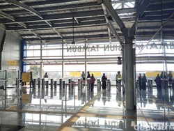KCI Operasikan Bangunan Baru Stasiun Tambun, Begini Suasananya Senin Pagi
