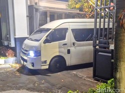 KPK Obok-obok Kejari Bondowoso Selama 8 Jam