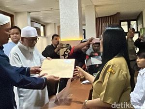 Abu Bakar Baasyir Ingin Bertemu Gibran, Ini yang Ingin Disampaikan