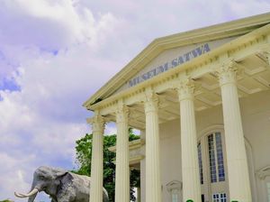 7 Atraksi Menarik di Museum Satwa Jatim Park 2 dan Harga Tiket Masuknya 7 Atraksi Menarik di Museum Satwa Jatim Park 2 dan Harga Tiket Masuknya