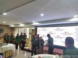 Beri Penghargaan, Muri: Pangkostrad Maruli Banyak Berbuat untuk Rakyat