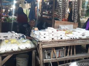 Harga Kedelai Mahal, Ukuran Tahu-Tempe di Tasikmalaya Menciut Harga Kedelai Mahal, Ukuran Tahu-Tempe di Tasikmalaya Menciut