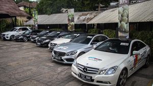 Potret Keseruan Saat Komunitas Mercedes Benz Berkumpul