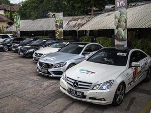 Potret Keseruan Saat Komunitas Mercedes Benz Berkumpul Potret Keseruan Saat Komunitas Mercedes Benz Berkumpul