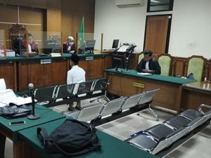 Kades Korupsi Dana Desa Minta Dihukum Ringan, Hakim: Hil yang Mustahal