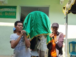 Pengakuan Nyesek Anak Korban Tertabrak KA Tak Kabulkan Keinginan Terakhir Ibu