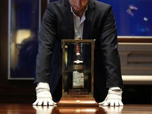 Whiskey 100 Tahun yang Harganya Ratusan Miliar Whiskey 100 Tahun yang Harganya Ratusan Miliar