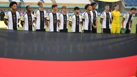 Jerman lolos ke perempat final dan akan menghadapi Spanyol yang sebelumnya menyingkirkan Jepang 2-1.