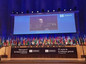 Kabar Membanggakan Sebab Bahasa Indonesia Jadi Bahasa Resmi di UNESCO Kabar Membanggakan Sebab Bahasa Indonesia Jadi Bahasa Resmi di UNESCO