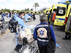 Penampakan Deretan Ambulans dan Truk di Perbatasan Mesir Menuju Gaza