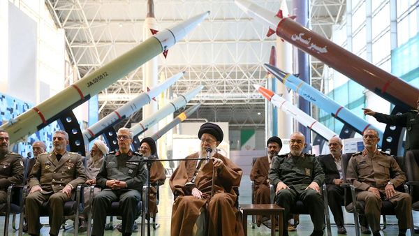 Iran Pamer Rudal Hipersonik Terbaru, Begini Wujudnya