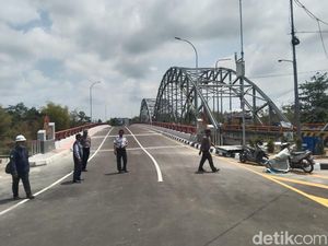 Jembatan Trisula Kademangan Blitar Dibuka Hari Ini Usai 16 Bulan Diperbaiki Jembatan Trisula Kademangan Blitar Dibuka Hari Ini Usai 16 Bulan Diperbaiki