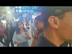 Jessica Iskandar Sambut Christoper di Bandara Soetta: Balikin Uang Saya!