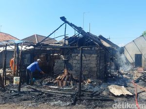 7 Rumah di Probolinggo Terbakar gegara Kuras Tangki Motor 7 Rumah di Probolinggo Terbakar gegara Kuras Tangki Motor